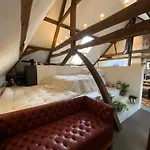 The Castle Loft - Pascal's Angels Clemency