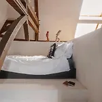 The Castle Loft - Pascal's Angels *