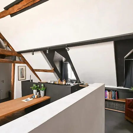 The Castle Loft - Pascal's Angels Апартаменты *