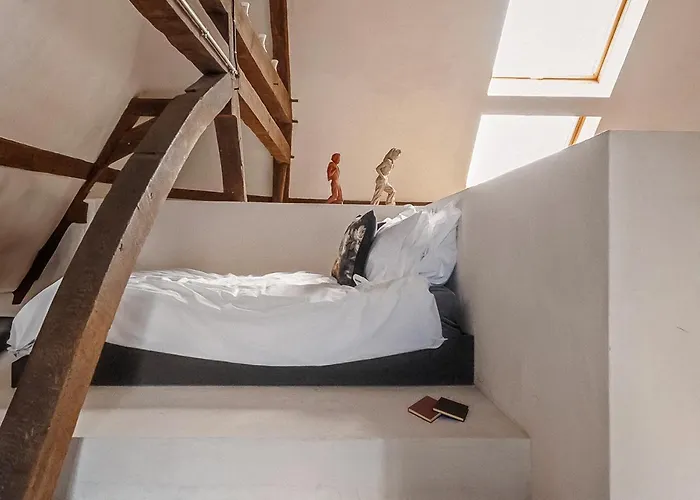 The Castle Loft - Pascal's Angels *